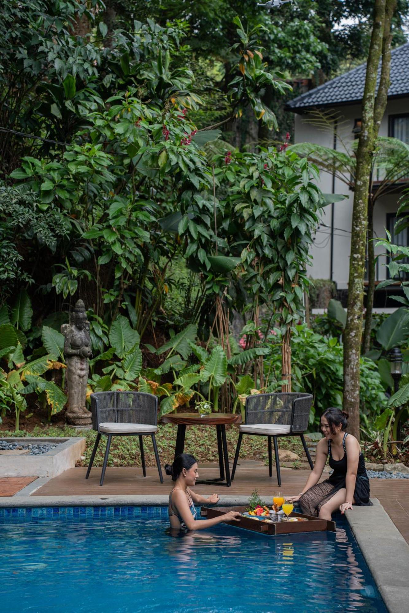 Plataran Puncak Villas Sampal Exteriör bild